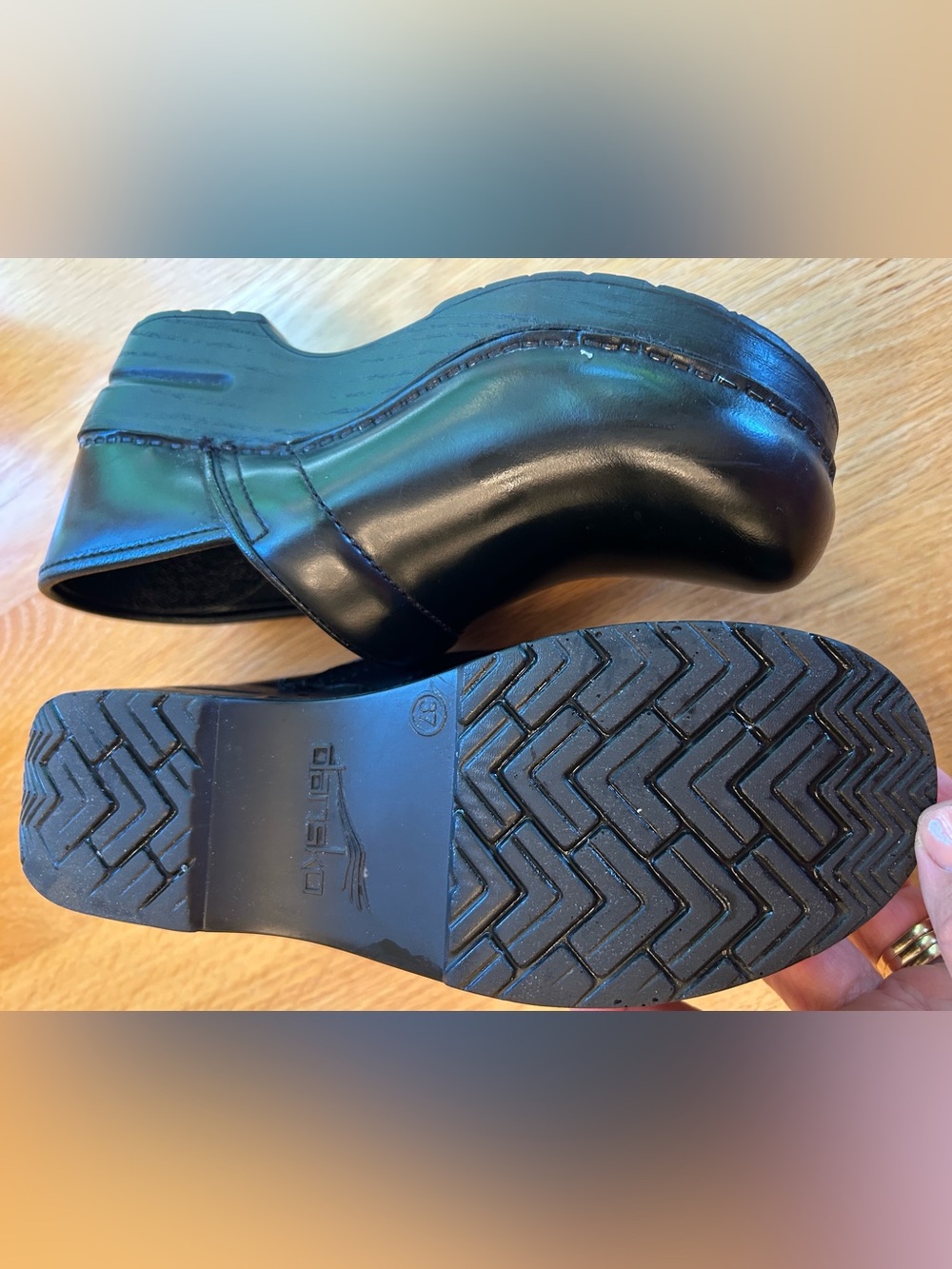 Dansko Cabrio Clogs with Textured Sole, Slip-on Size 37 - Picture 3 of 10